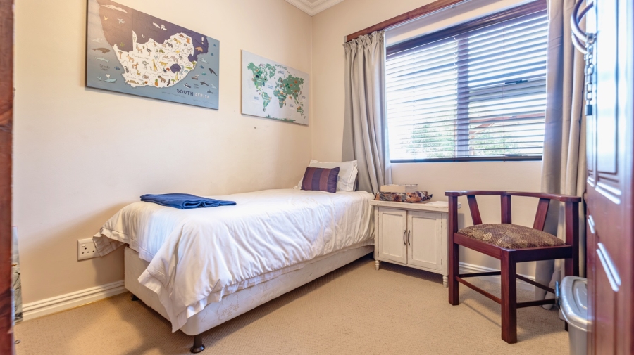 3 Bedroom Property for Sale in Kingswood Golf Estate Western Cape